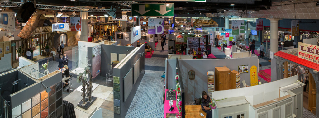 Salon dans les halls d'exposition du CID Deauville