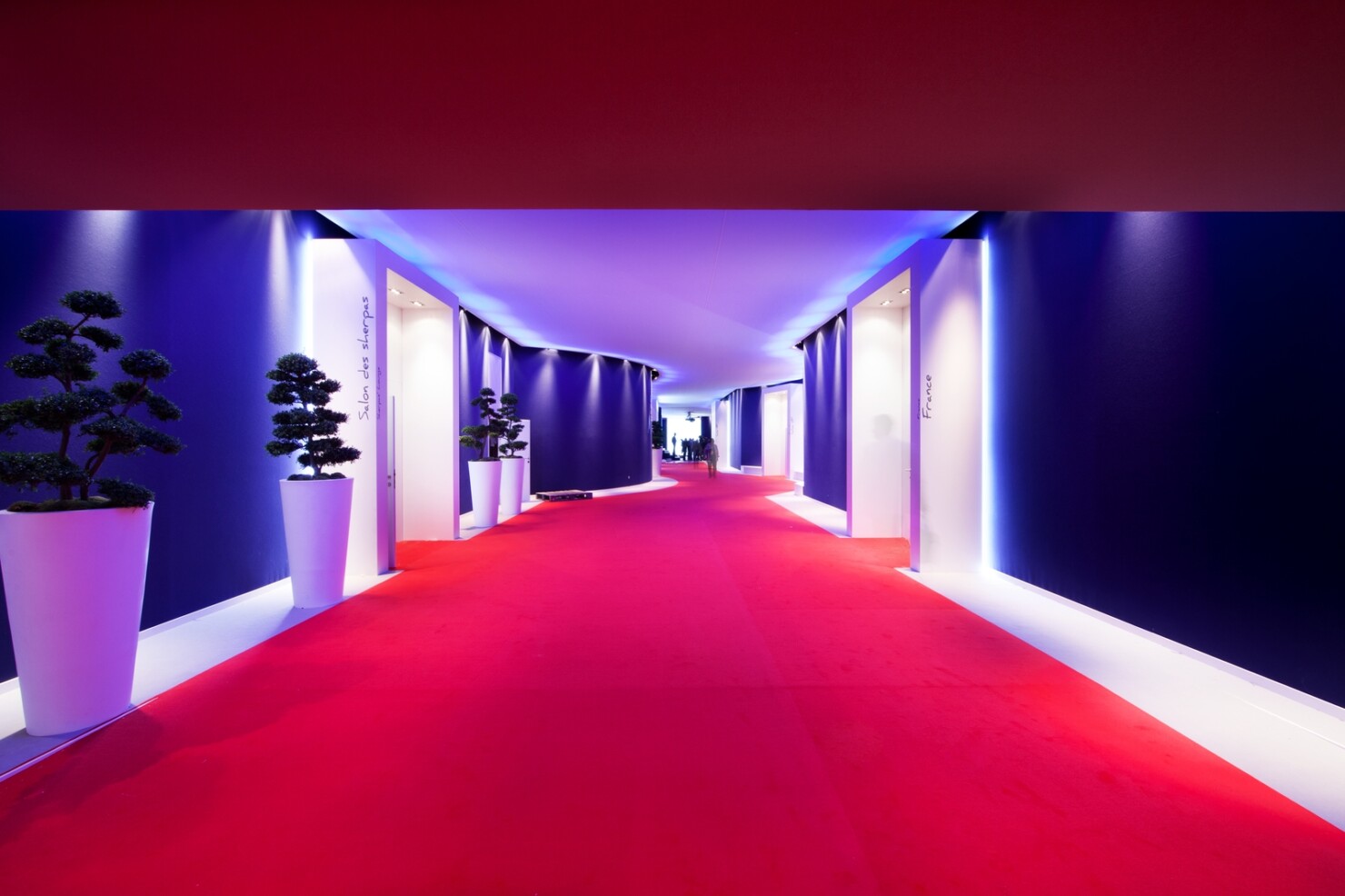 Hall 2 du CID Deauville transformé pour un sommet politique