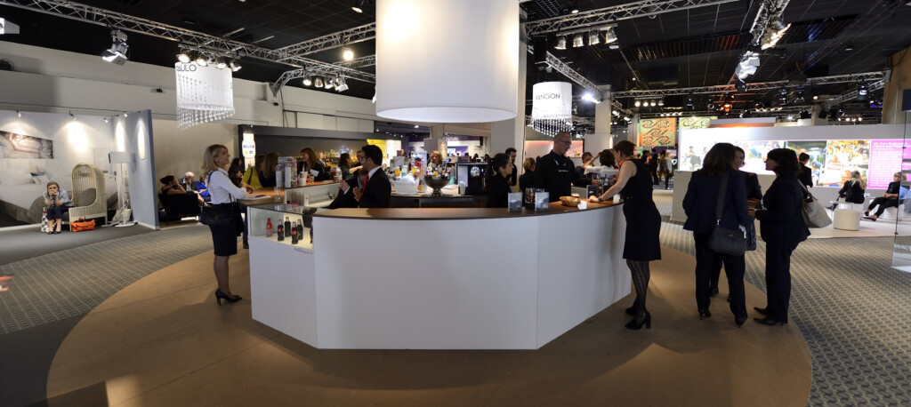 Salon professionnel dans les halls 3 et 4 du CID Deauville