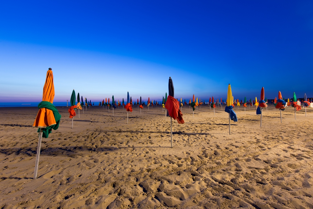 Les parasoles de la plage de Deauville