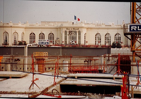 Travaux de construction du palais des congrès de Deauville