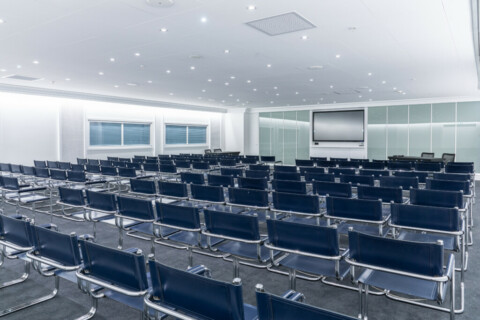 Keys Differences Between a&nbsp;Colloquium and a&nbsp;congress
